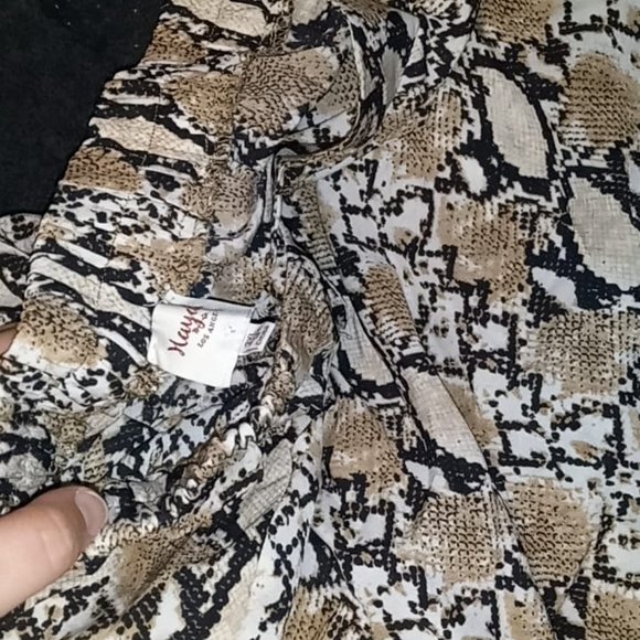 Snakeskin print shorts - Picture 4 of 4